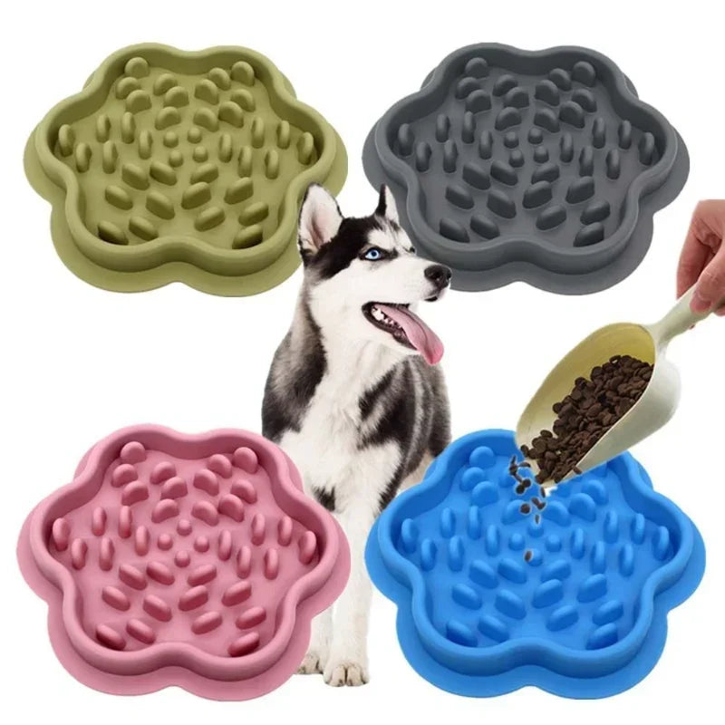 Silicone Pet Licking Pad for Cats and Dogs Non Slip Slow Feed Placemat Bowl