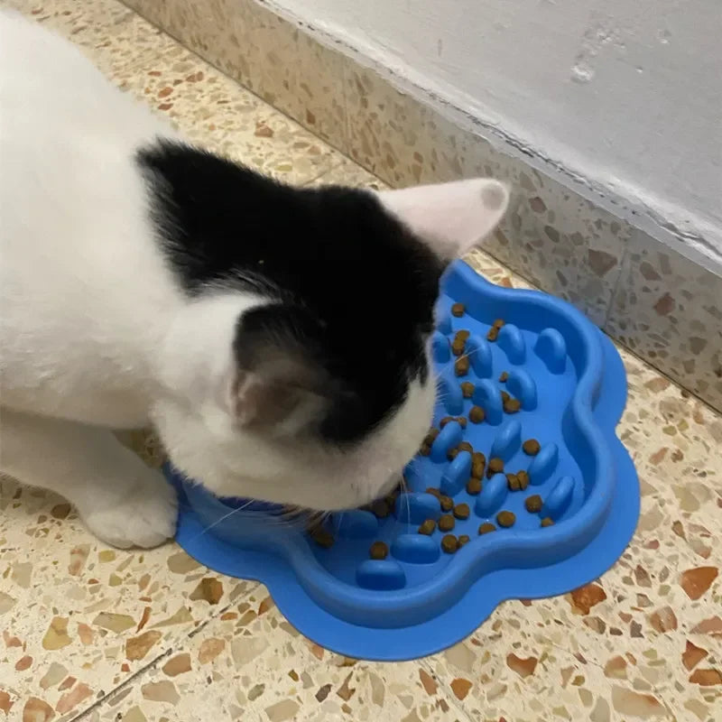 Silicone Pet Licking Pad for Cats and Dogs Non Slip Slow Feed Placemat Bowl